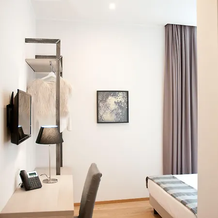 Giuturna Boutique Szálloda 3*