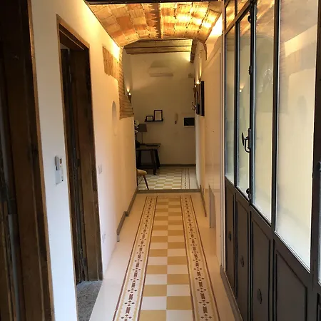 فندق جوتورنا البوتيكي 3*