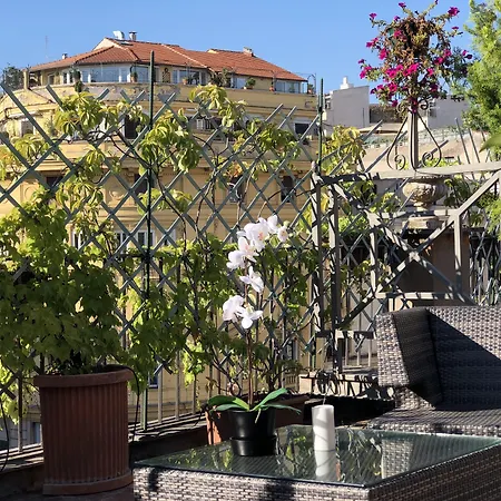 Giuturna Boutique Hotel