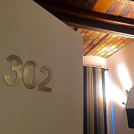 Giuturna Boutique 3* Rome