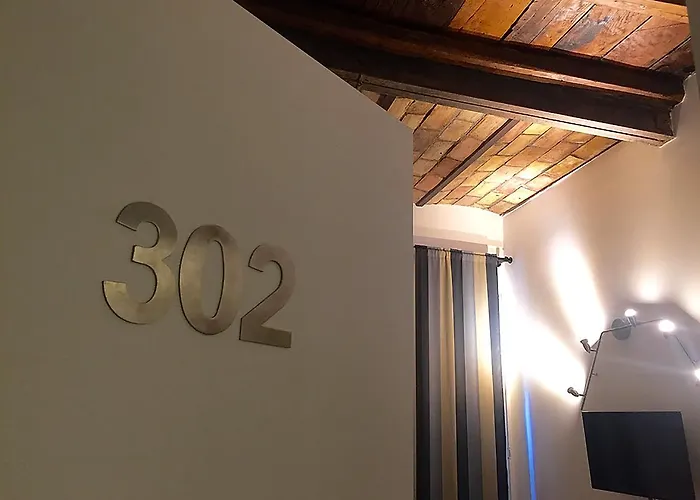 Giuturna Boutique 3*