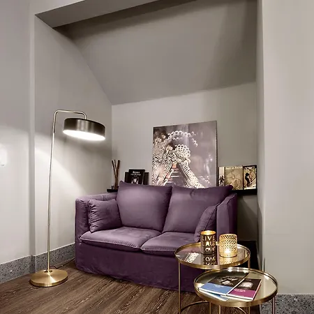 Giuturna Boutique