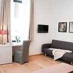 Hotel Giuturna Boutique 3*